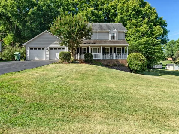 712 Tuscarora Dr, Blairs, VA 24540