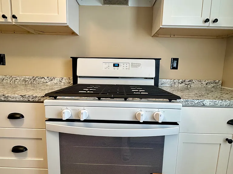 2020 Linden Ave — Photo 22