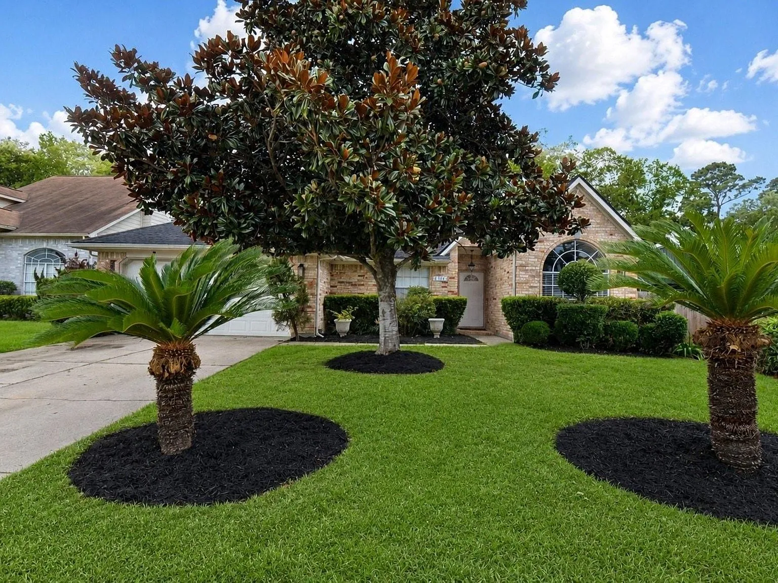 3 bed, 2.0 bath, 1494 sqft, $1,900 — Photo 3