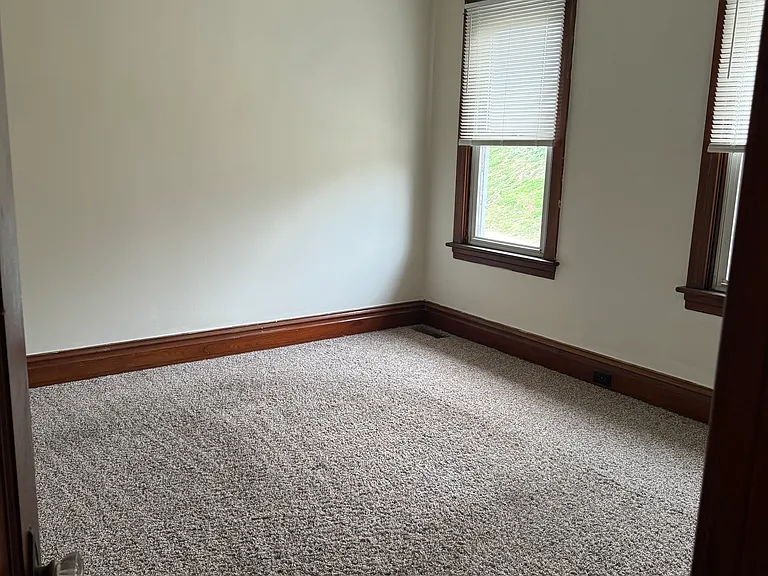 436 N Front St — Photo 12