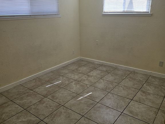 5th image of 6008 Martin Luther King Jr Blvd #1