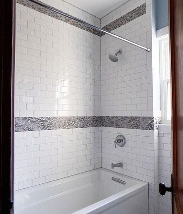 2nd image of 5832 W Giddings St