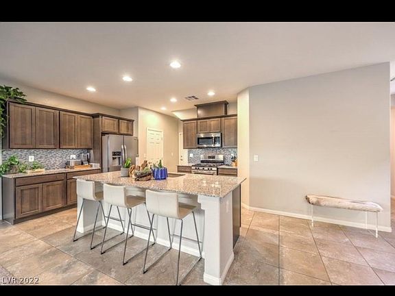 5th image of 9026 Sea Grass Bay Ct