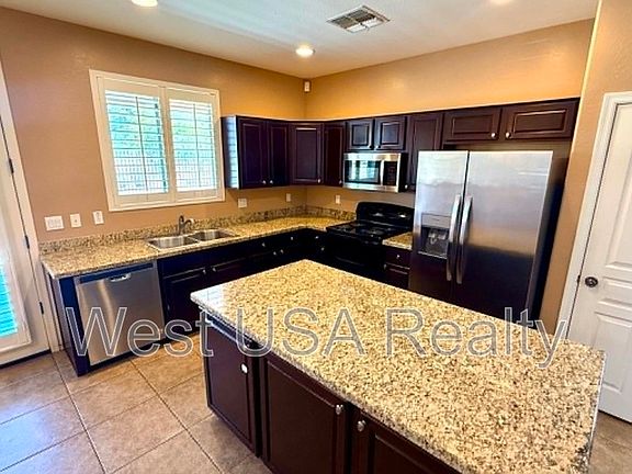 3rd image of 8821 S 40th Dr