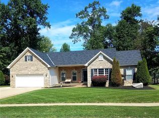 1005 Rome Beauty Dr, Amherst, OH 44001
