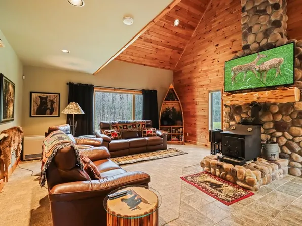 5550 Sugar Maple Rd, Phelps, WI 54554