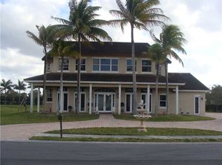 8890 Parkside Estates Dr, Davie, FL 33328