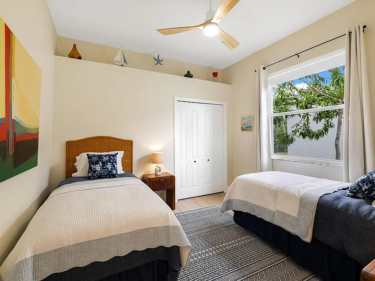 21531 Belhaven Way — Photo 35