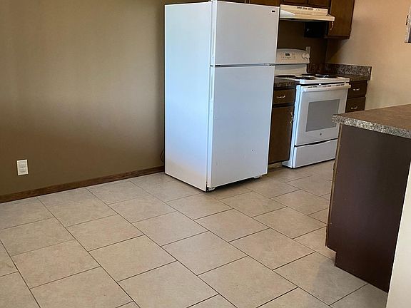 5th image of 1846 Knox St #35