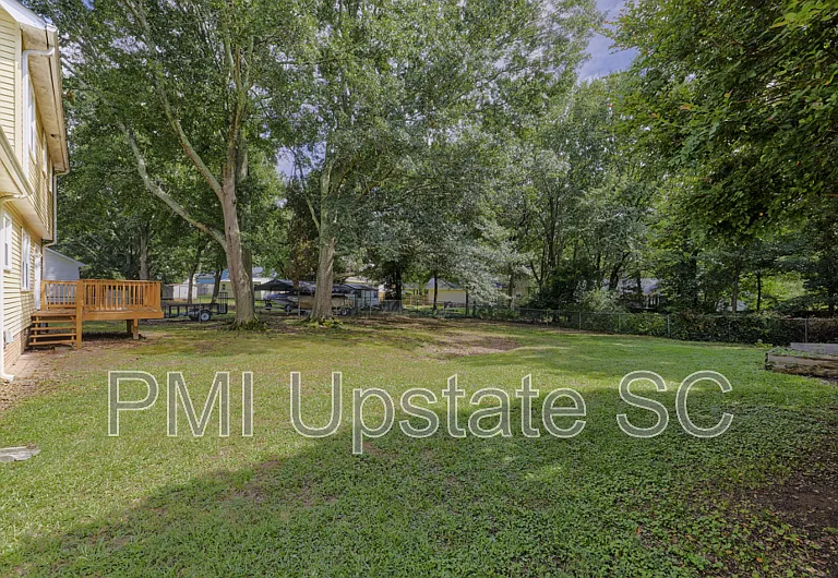 206 Manassas Dr — Photo 26