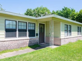 822 22nd Ave N, Texas City, TX 77590
