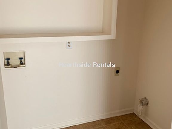 3rd image of 202-A Kristin Dr