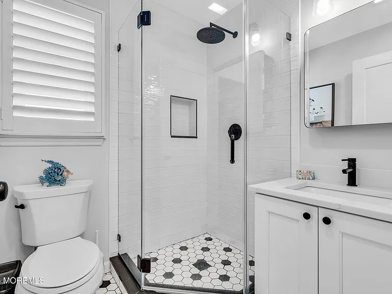 24 E Penguin Way — Photo 10