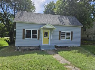 110 Roberts Dr, Mount Vernon, MO 65712