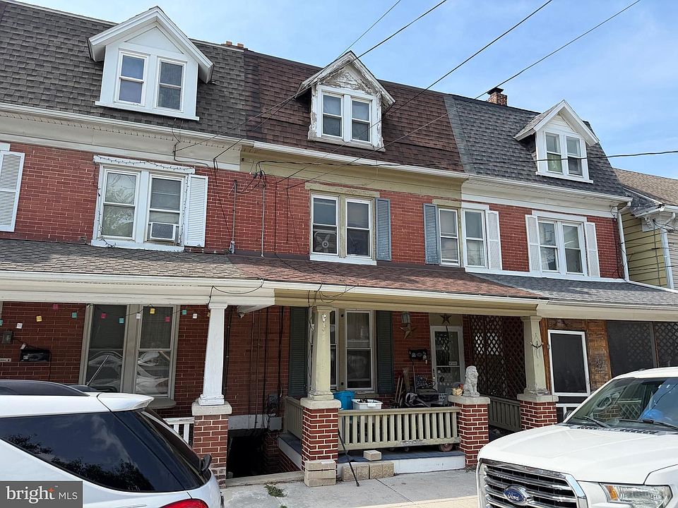 1st image of 39 W Gay St