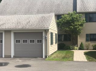 15 Hampton Towne Est, Hampton, NH 03842
