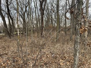 2416 NE Little Beaver Dr, Grimes, IA 50111