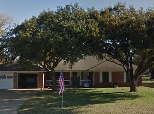 1405 Woodland Dr, Bryan, TX 77802
