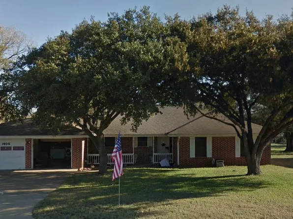 1405 Woodland Dr, Bryan, TX 77802