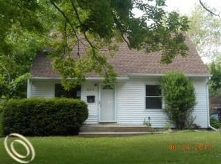 825 Starwick Dr, Ann Arbor, MI 48105