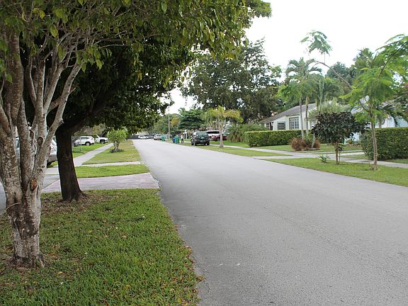 Quiet, clean and friendly neighborhood