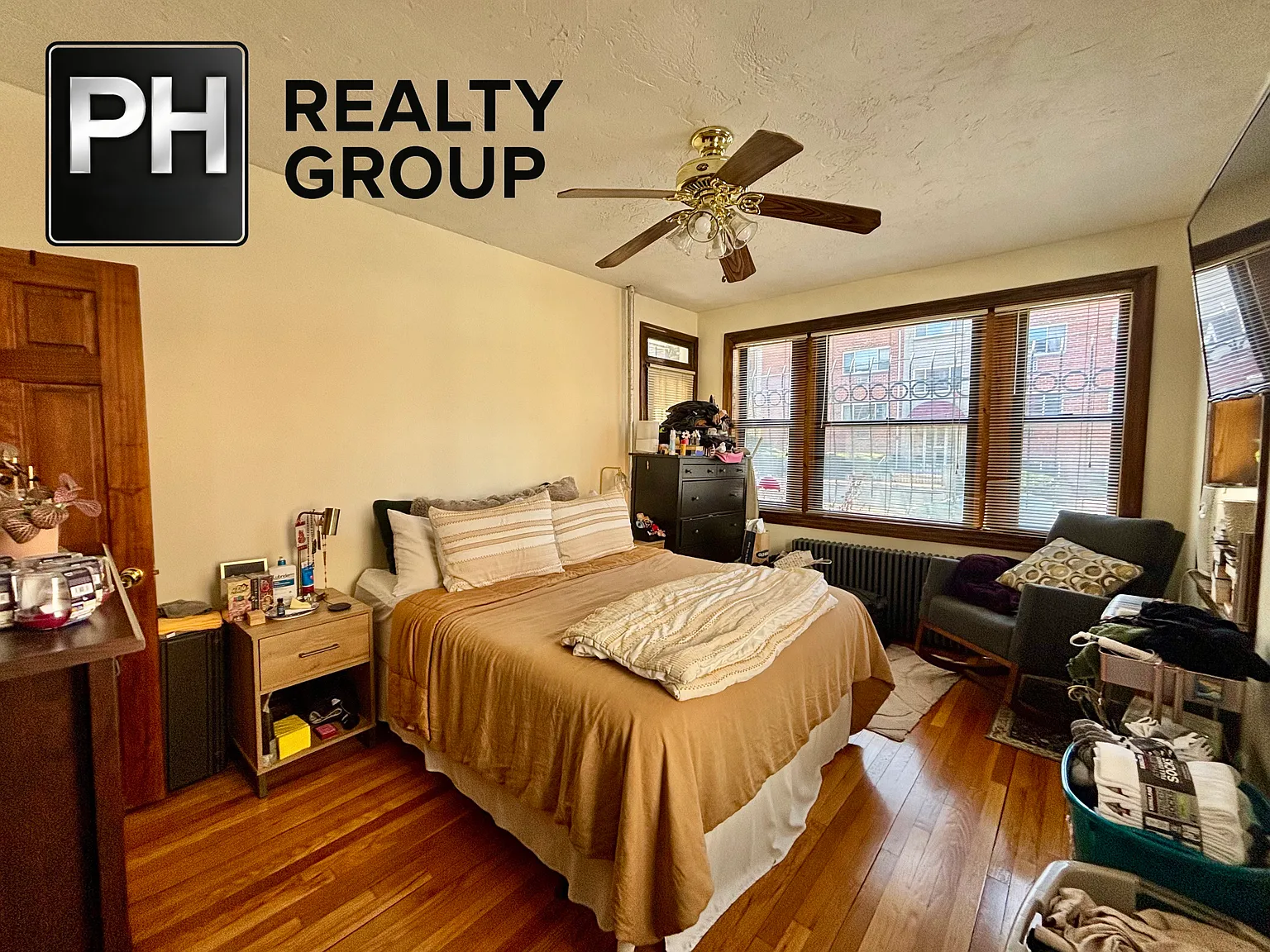 2 bed, 800 sqft, $2,595 — Photo 2