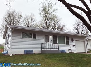 4037 S 17th St, Lincoln, NE 68502