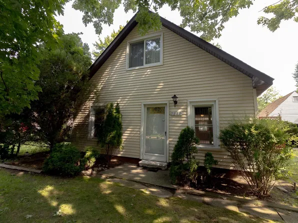 7641 Lindrath, Washington, MI 48094
