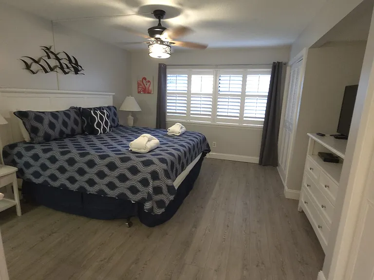 26 S Forest Beach Dr #62 — Photo 20