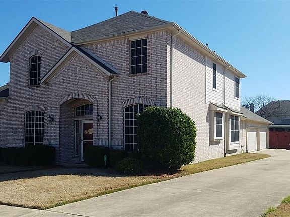 3rd image of 4502 Lauren Ln