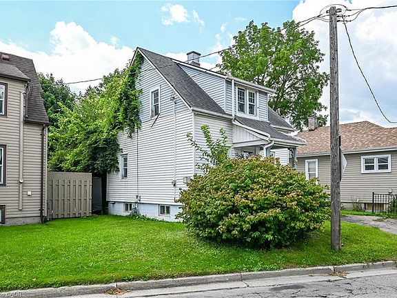 2nd image of 232 Cedar St