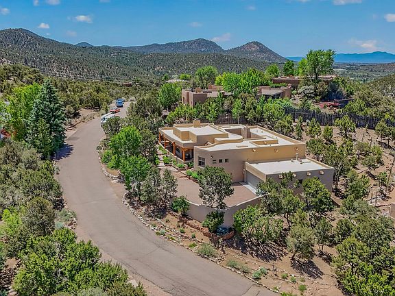 4th image of 850 Paseo De Don Carlos