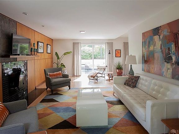 5th image of 923 Talus Dr
