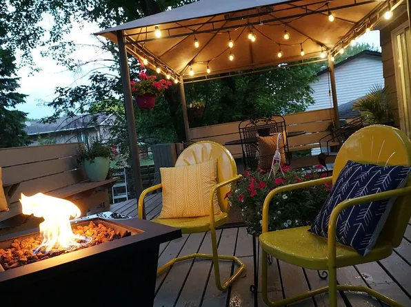 1211 12th St S, Brookings, SD 57006