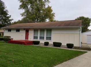 1812 Clover Ln, Champaign, IL 61821