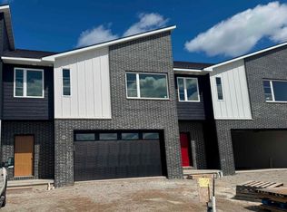 470 Aldon Cir, Green Bay, WI 54304