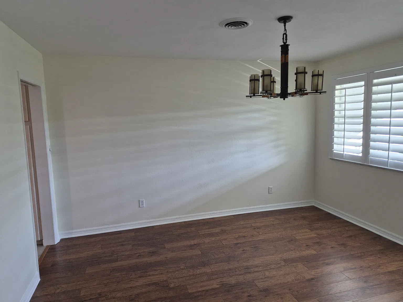 4 bed, 2364 sqft, $3,750 — Photo 4
