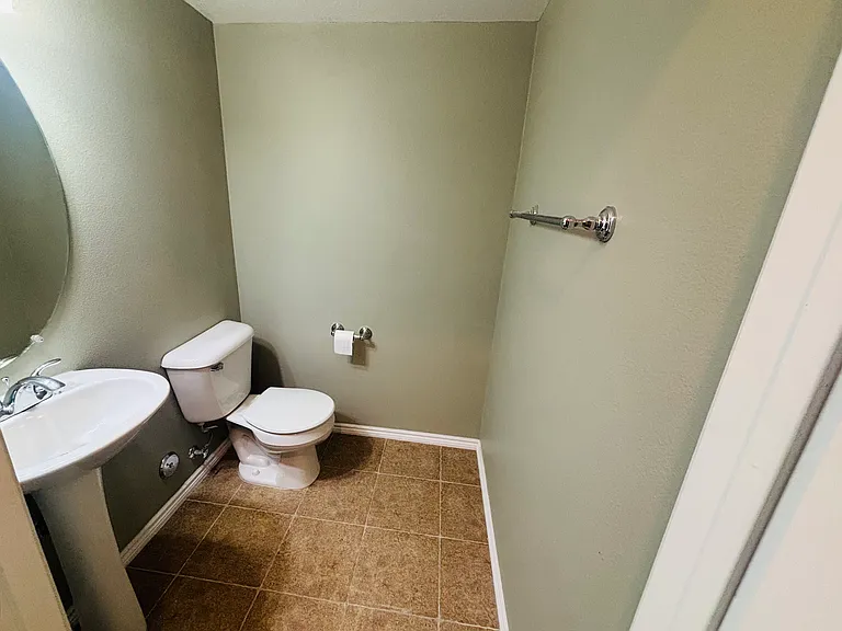 1411 Lomita Blvd #4 — Photo 9