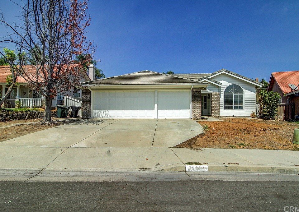 1st image of 15307 Lakebreeze Ln