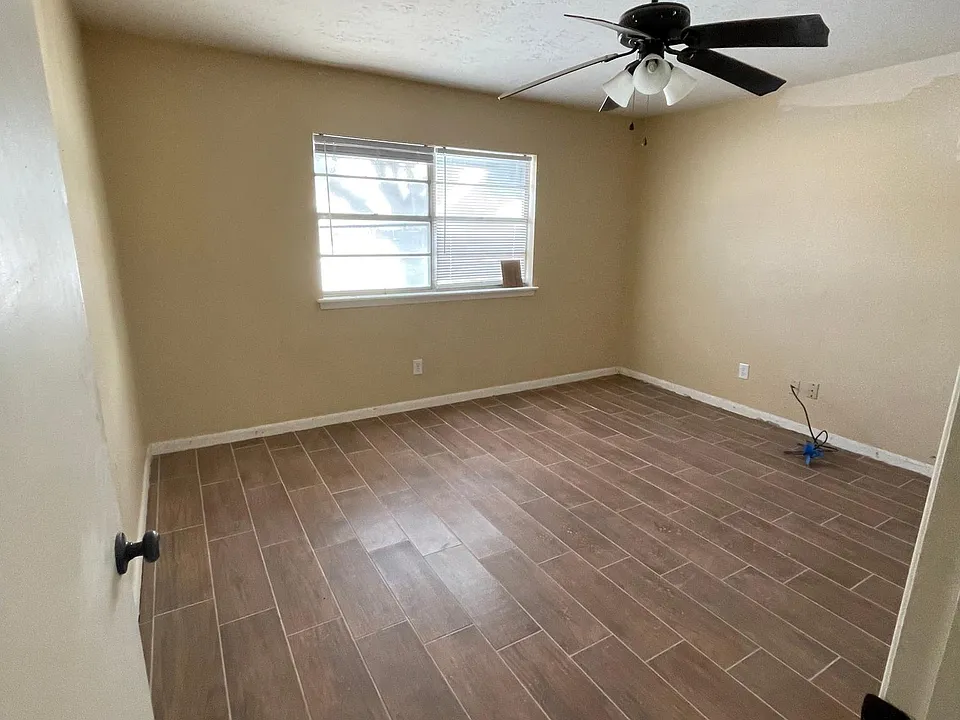 1614 Lockney St #1614