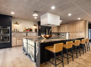 822 N Grandridge Dr, Salt Lake City, UT 84103