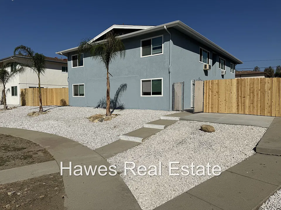 Fully Remodeled Apartment for Lease