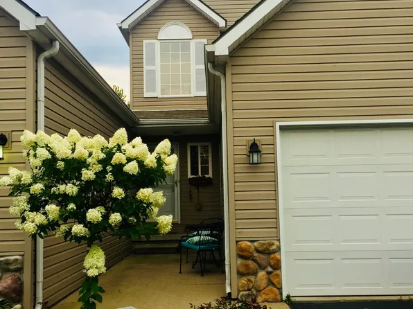 4661 Christopher Pines Dr #1, Clarkston, MI 48346