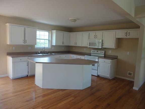 2nd image of 17407 E 37th Ter S