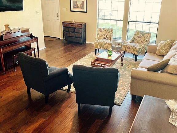 2nd image of 3104 Sequoia Ct