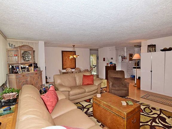 3rd image of 16626 Powells Cove Blvd APT 3B