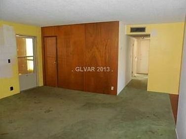 3rd image of 912 Count Wutzke Ave