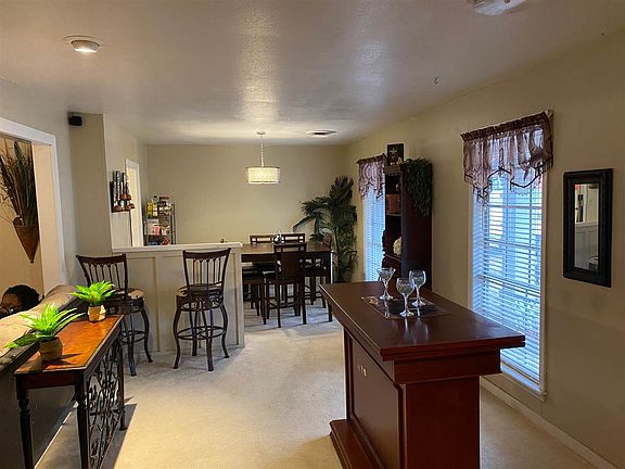 4th image of 2617 Cliffwood Dr