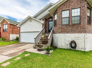 5817 Avenue P 1/2, Galveston, TX 77551