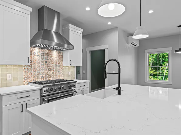316 Carters Way, Jericho, VT 05465